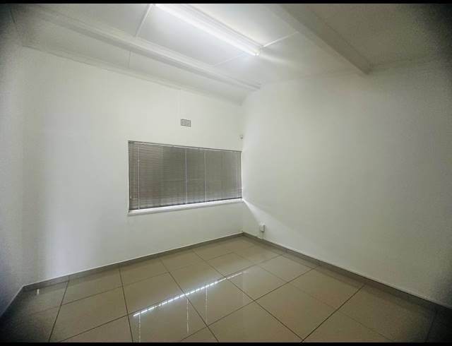 999M² OFFICE FOR SALE IN PARKDENE